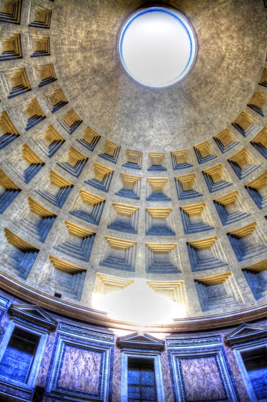 The Pantheon Oculus