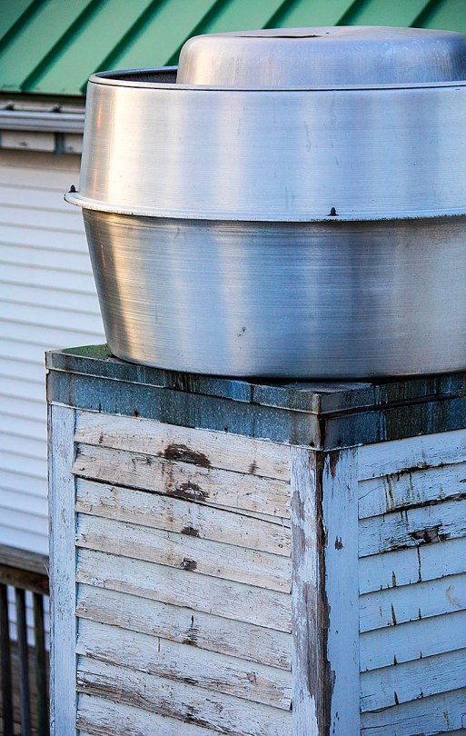 Metallic Vent Vertical